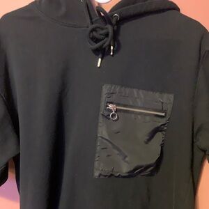 Forever 21 Black Sleeveless Pullover Hoodie Zipper front pocket Size Large